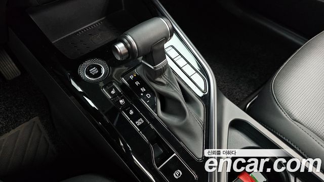 Kia Niro Prestige 2022 — фото 9