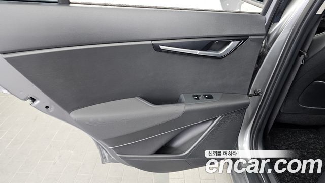 Kia Niro Prestige 2022 — фото 25