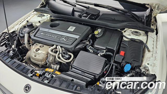 Mercedes-Benz GLA-Class (X156) GLA45 AMG 4MATIC 2019 — фото 6