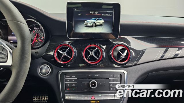 Mercedes-Benz GLA-Class (X156) GLA45 AMG 4MATIC 2019 — фото 13