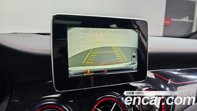 Mercedes-Benz GLA-Class (X156) GLA45 AMG 4MATIC 2019 — фото 15