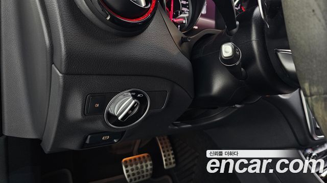 Mercedes-Benz GLA-Class (X156) GLA45 AMG 4MATIC 2019 — фото 28