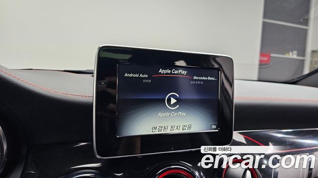Mercedes-Benz GLA-Class (X156) GLA45 AMG 4MATIC 2019 — фото 30