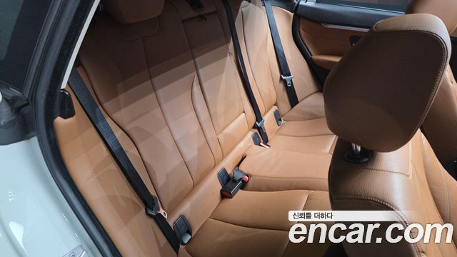 BMW 4 Series (F32) 420i Luxury GranCoupe 2016 — фото 11