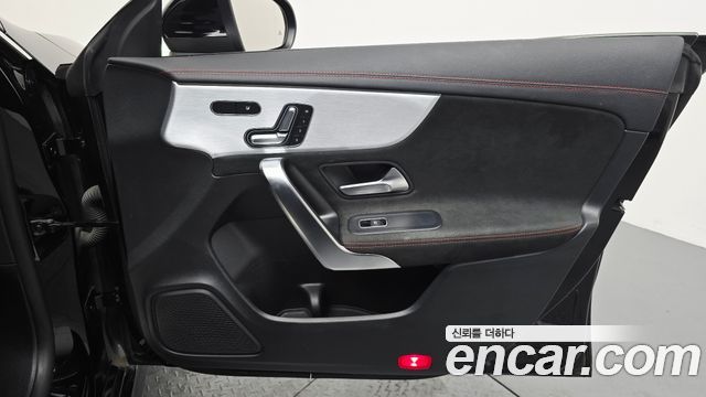 Mercedes-Benz CLA-Class (C118) CLA250 4MATIC 2022 — фото 25