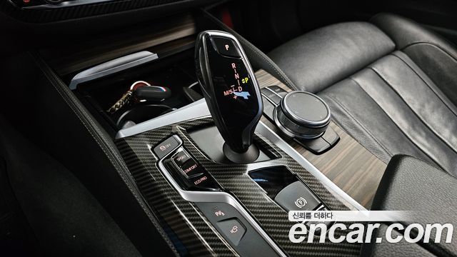 BMW 5 Series (G30) 530i xDrive M Sport Package Plus 2017 — фото 9