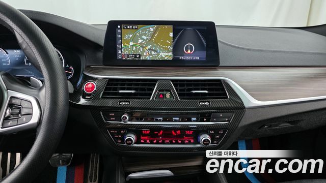 BMW 5 Series (G30) 530i xDrive M Sport Package Plus 2017 — фото 11