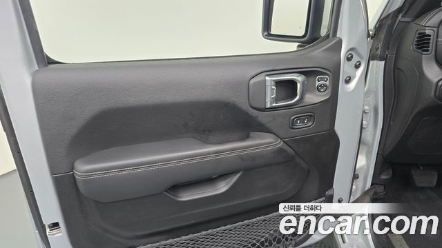 Jeep Wrangler (JL) 2.0 Overland Power Top 4Door 2022 — фото 30