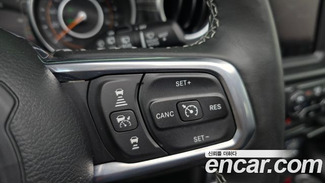 Jeep Wrangler (JL) 2.0 Overland Power Top 4Door 2022 — фото 38