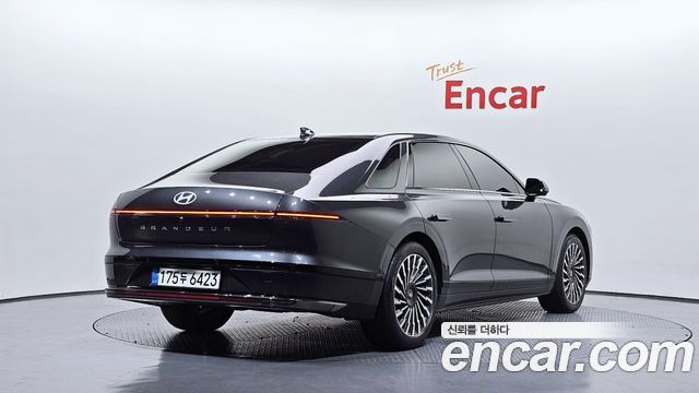 Hyundai Grandeur Hybrid (GN7) Calligraphy 2024 — фото 2