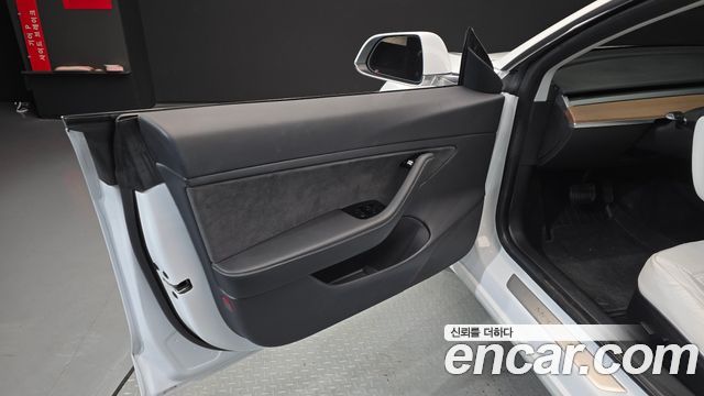 Tesla Model 3 Long Range AWD 2020 — фото 24