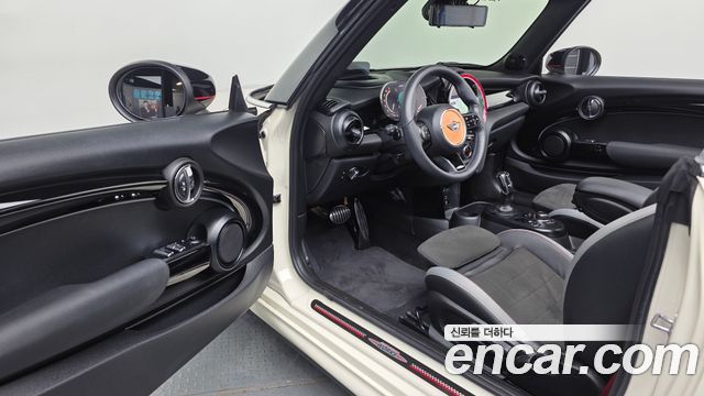 MINI Cooper S Convertible JCW 3rd 2022 — фото 10