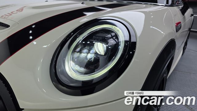 MINI Cooper S Convertible JCW 3rd 2022 — фото 28