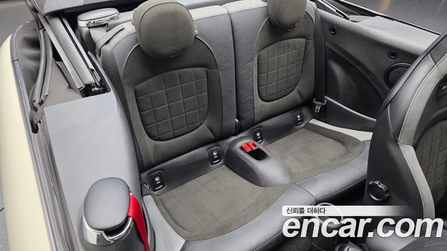 MINI Cooper S Convertible JCW 3rd 2022 — фото 32