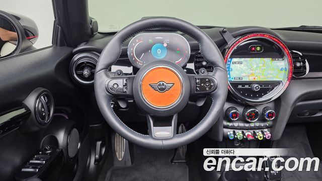 MINI Cooper S Convertible JCW 3rd 2022 — фото 35