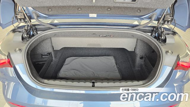 BMW 4 Series (G22) 430i First Edition Convertible 2021 — фото 20