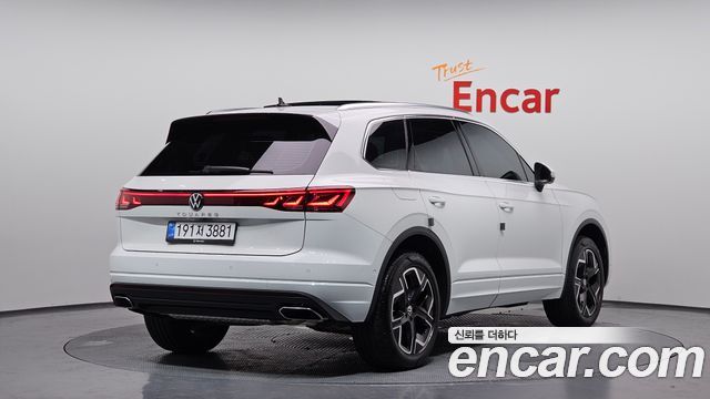 Volkswagen Touareg (III) 3.0 TDI Prestige 2025 — фото 2