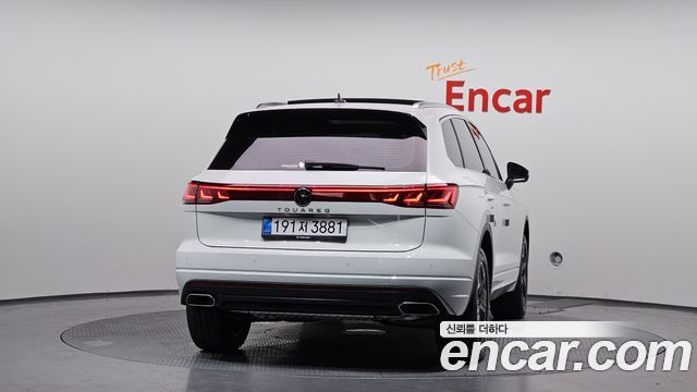 Volkswagen Touareg (III) 3.0 TDI Prestige 2025 — фото 4