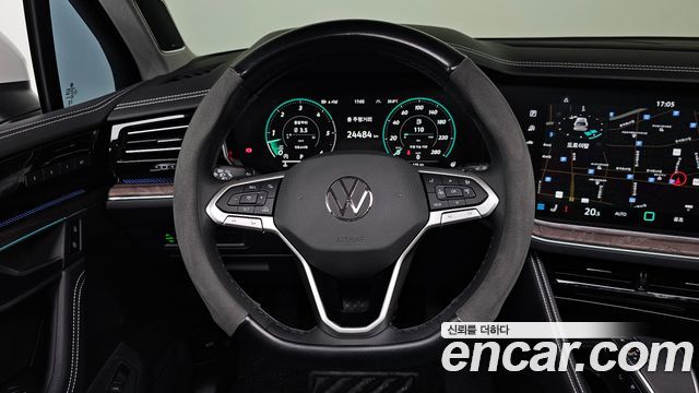 Volkswagen Touareg (III) 3.0 TDI Prestige 2025 — фото 13