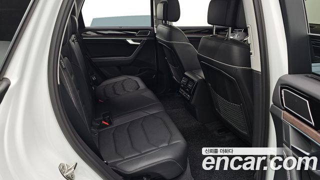 Volkswagen Touareg (III) 3.0 TDI Prestige 2025 — фото 26