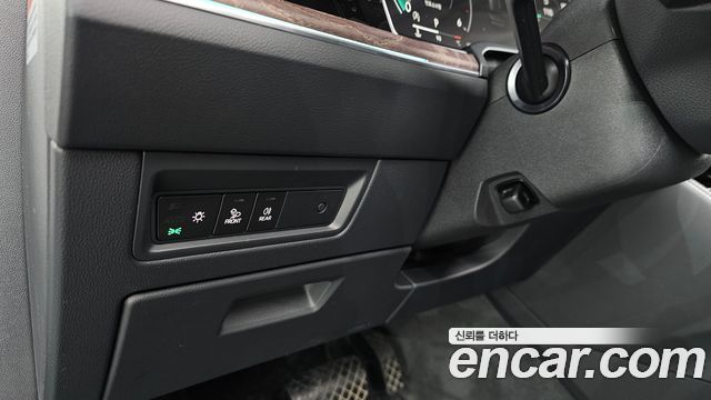 Volkswagen Touareg (III) 3.0 TDI Prestige 2025 — фото 32