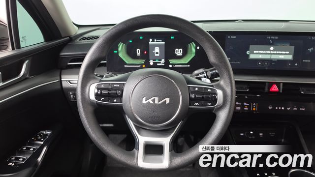 Kia K5 Hybrid (III) Prestige 2024 — фото 13