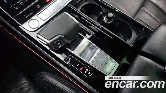 Audi A8 (D5) 55 TFSI Quattro LWB 2020 — фото 9