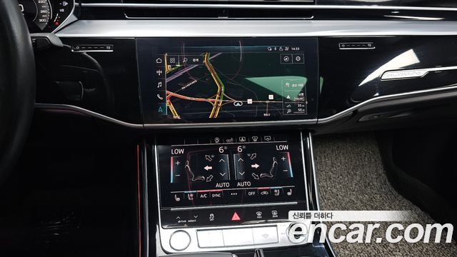 Audi A8 (D5) 55 TFSI Quattro LWB 2020 — фото 17