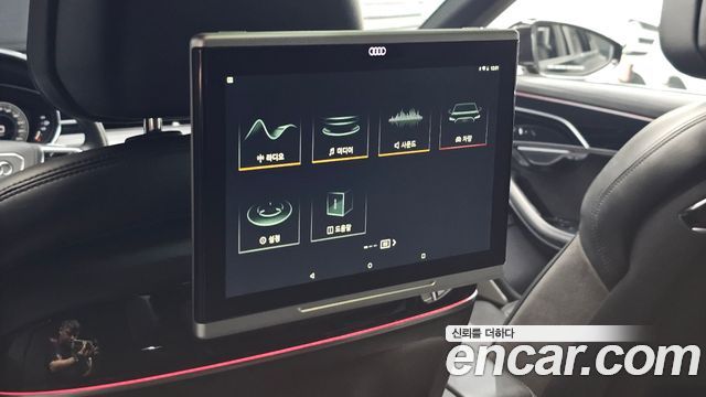 Audi A8 (D5) 55 TFSI Quattro LWB 2020 — фото 36
