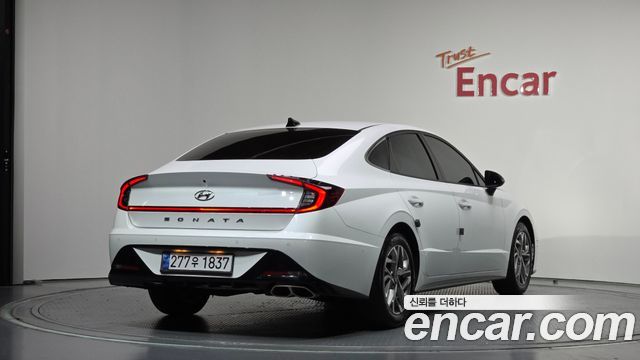 Hyundai Sonata (DN8) 1.6 Turbo Premium Plus 2022 — фото 2