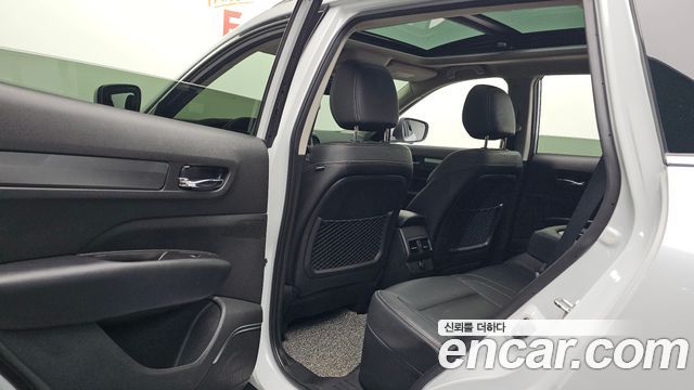 Renault Korea QM6 2.0 LPe LE Signature 2WD 2022 — фото 15