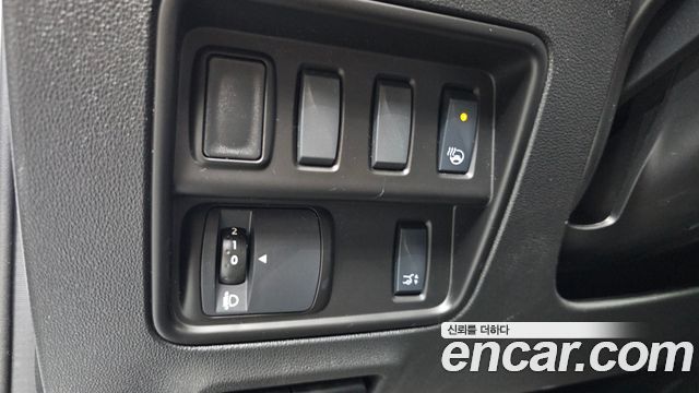Renault Korea QM6 2.0 LPe LE Signature 2WD 2022 — фото 17