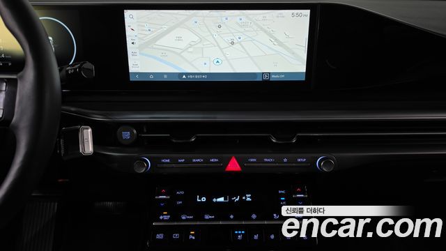 Hyundai Grandeur Hybrid (GN7) Premium 2023 — фото 13