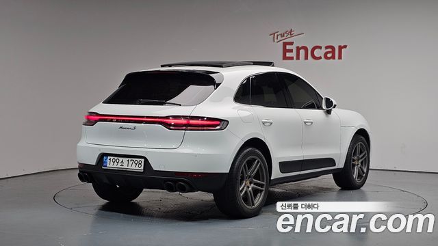Porsche Macan 2.0 95B 2021 — фото 2