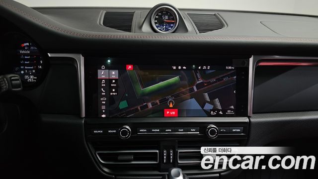 Porsche Macan 2.0 95B 2021 — фото 14
