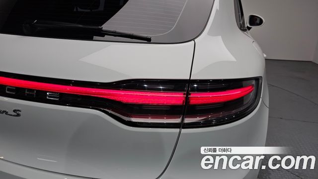 Porsche Macan 2.0 95B 2021 — фото 23