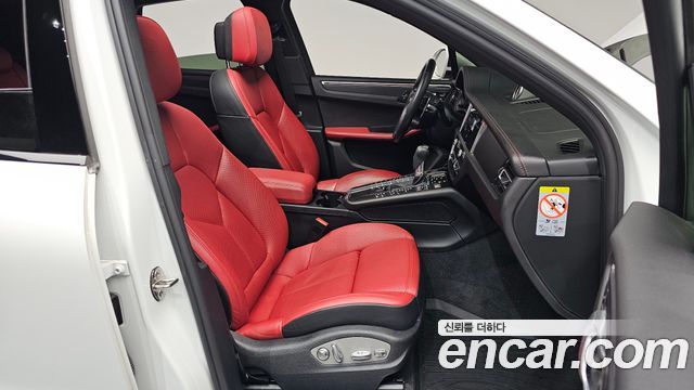 Porsche Macan 2.0 95B 2021 — фото 26