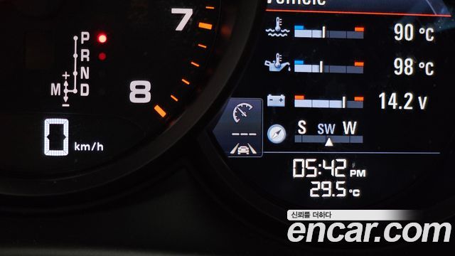 Porsche Macan 2.0 95B 2021 — фото 28