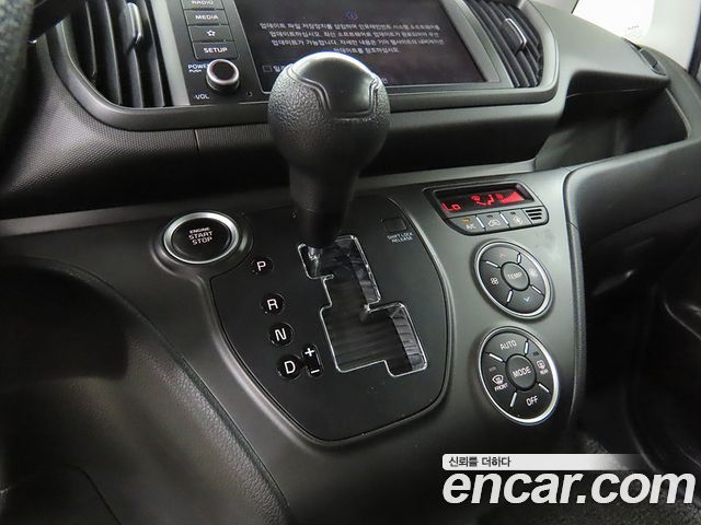 Kia Ray Van 2-Seater Prestige 2024 — фото 15