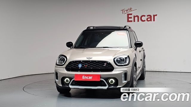 MINI Cooper S Countryman ALL4 Classic Launch Pack 2nd 2023 — фото 3