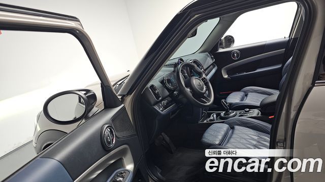 MINI Cooper S Countryman ALL4 Classic Launch Pack 2nd 2023 — фото 10