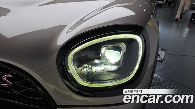 MINI Cooper S Countryman ALL4 Classic Launch Pack 2nd 2023 — фото 22