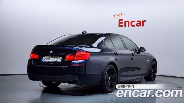 BMW 5 Series (F10) 550i xDrive 2012 — фото 2