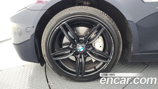 BMW 5 Series (F10) 550i xDrive 2012 — фото 5