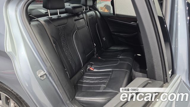 BMW 5 Series (G30) 530i M Sport Package Plus 2018 — фото 12