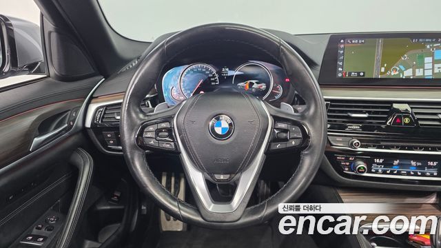 BMW 5 Series (G30) 530i M Sport Package Plus 2018 — фото 13