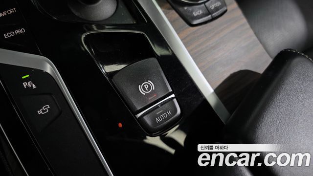 BMW 5 Series (G30) 530i M Sport Package Plus 2018 — фото 16
