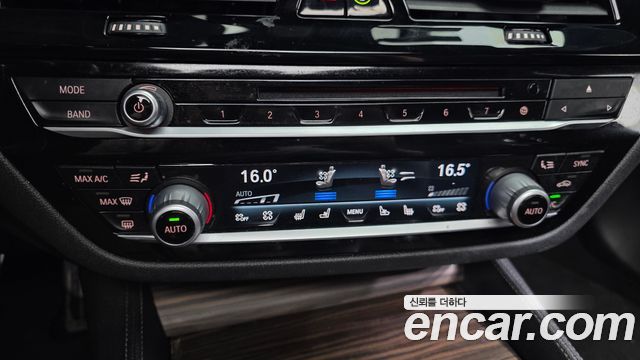 BMW 5 Series (G30) 530i M Sport Package Plus 2018 — фото 34