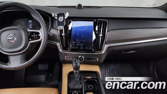 Volvo V90 Cross Country T5 Pro AWD 2019 — фото 14