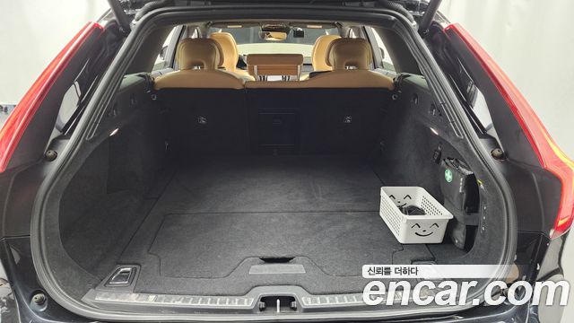 Volvo V90 Cross Country T5 Pro AWD 2019 — фото 20